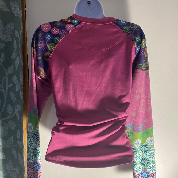 The NorthFace Long Sleeve Top - Picture 4 of 5